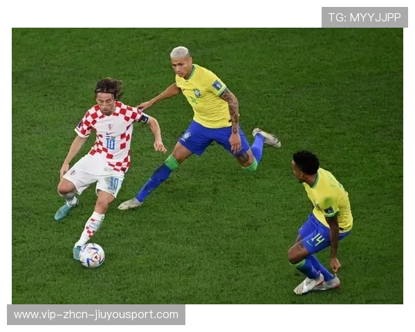 帕尔默：我享受在切尔西踢球的每一刻，帕尔默足球