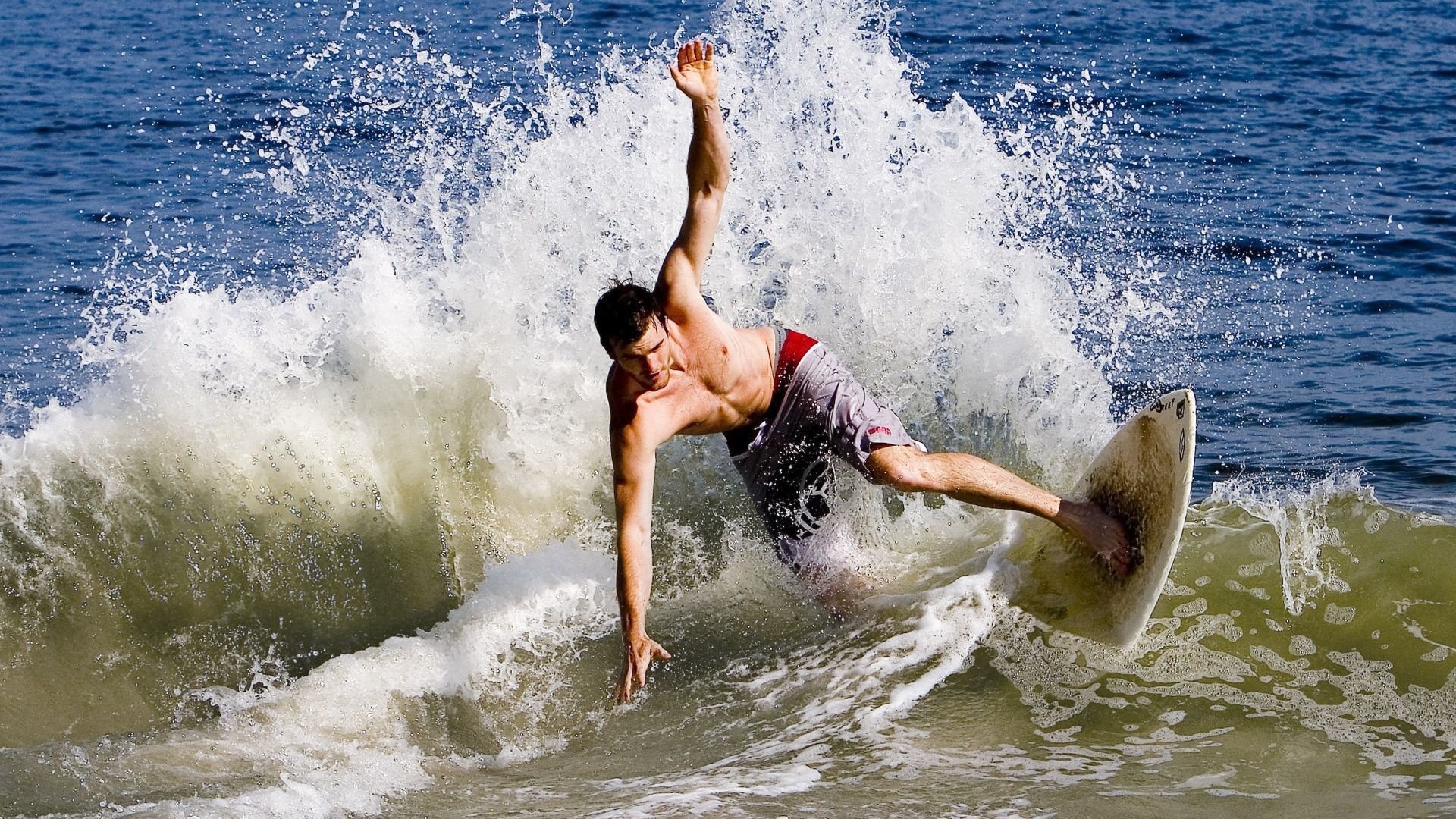 中国女篮技术动作日趋规范，女篮战术技巧